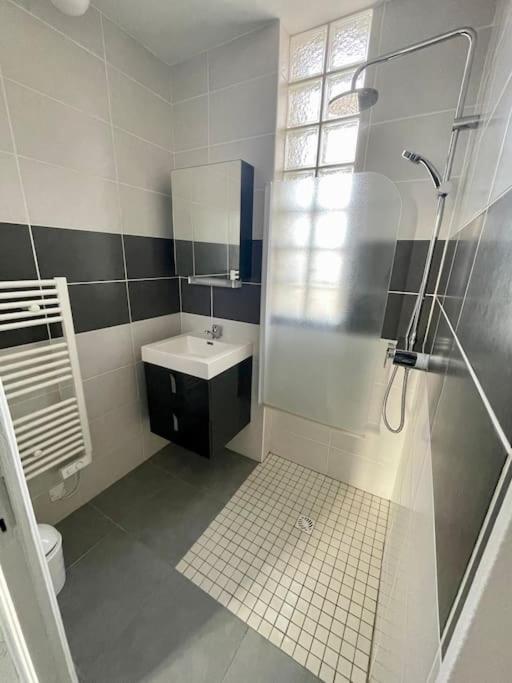Appartement Idealement Situe Charleville-Mézières Eksteriør bilde